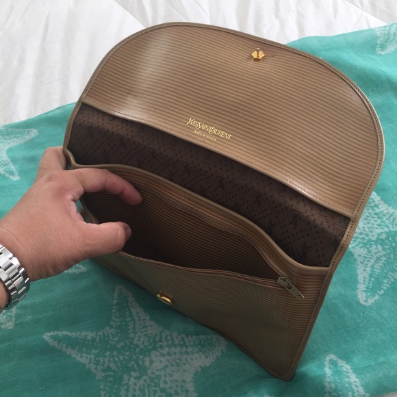 COPY - YVES SAINT LAURENT VINTAGE CLUTCHES. - Picture 3 of 4